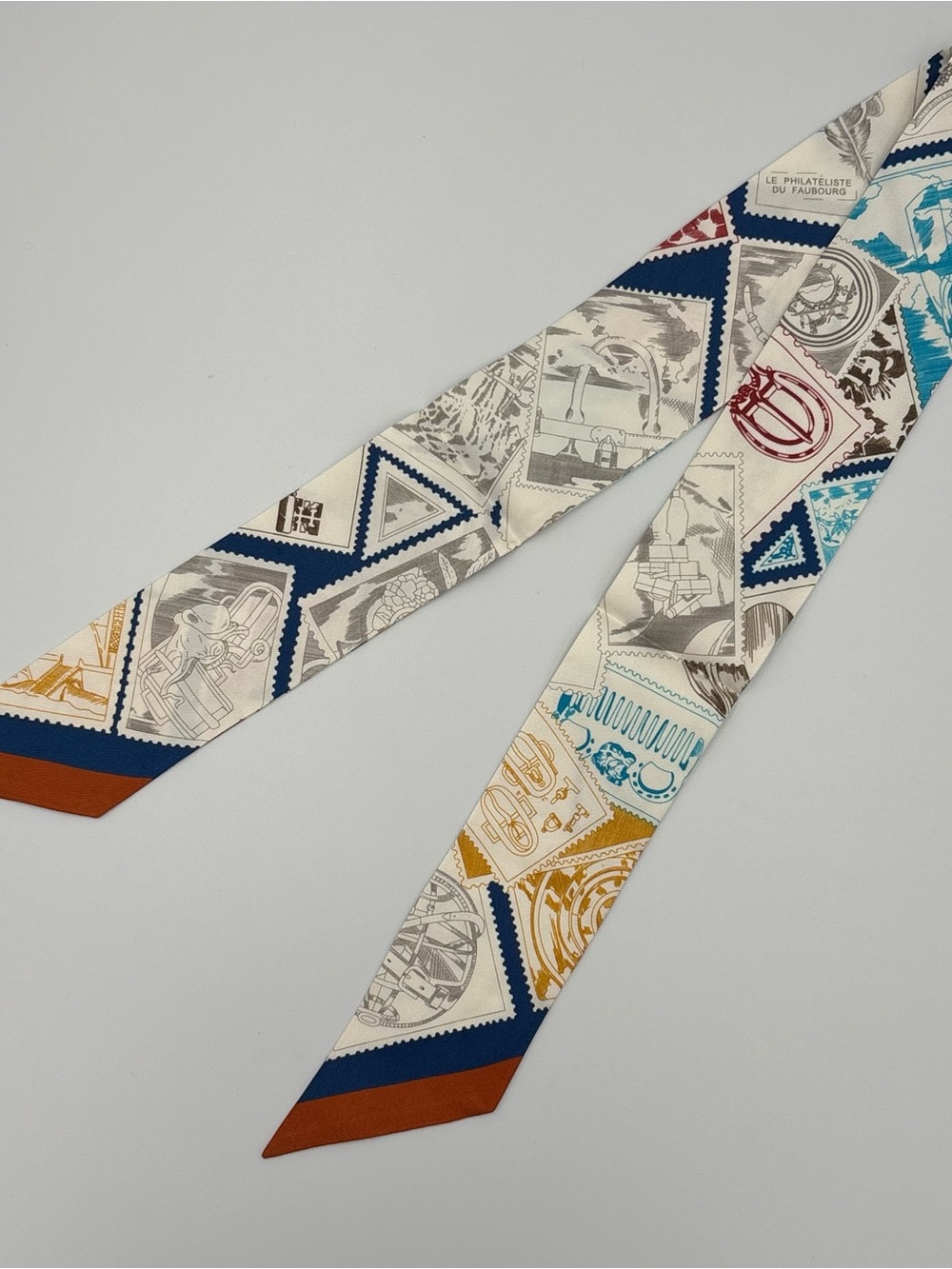 Hermes Le Philateliste du Faubourg Twilly Ivory Navy Rust Silk Scarf - Picture 2 of 6